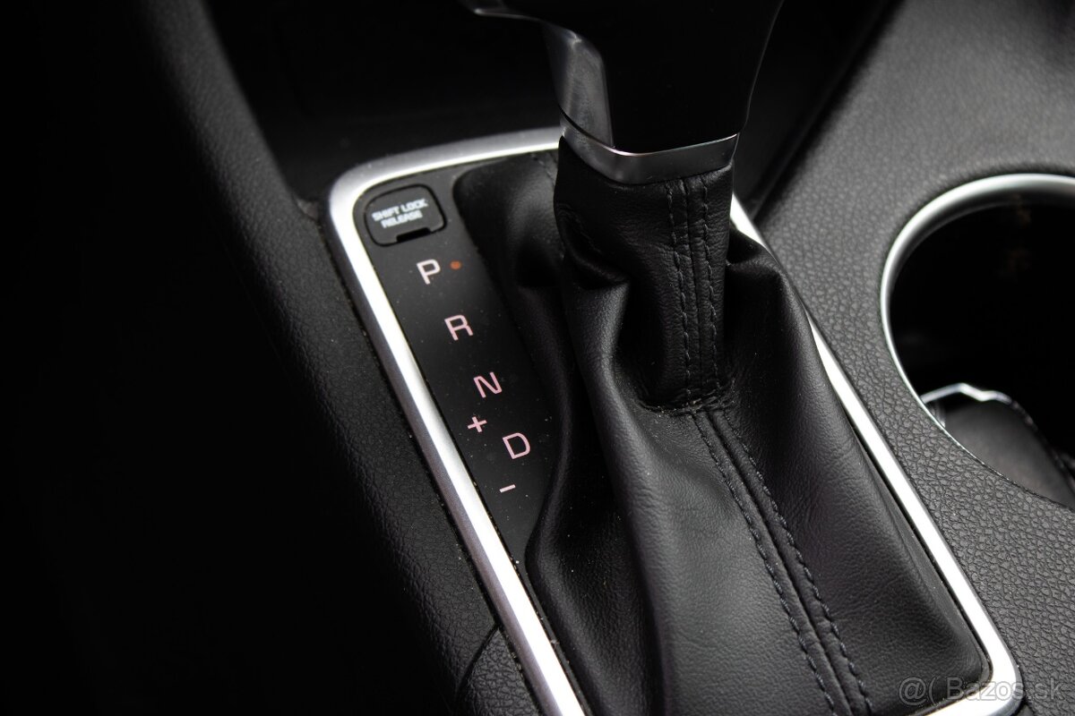 Kia Sportage 2.0 CRDi + 48V (Mild Hybrid) V ZÁRUKE - 14