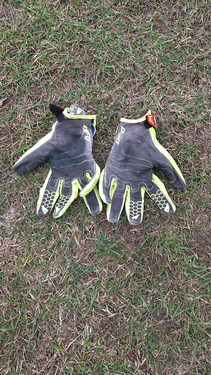 Motocrossova výstroj - 14