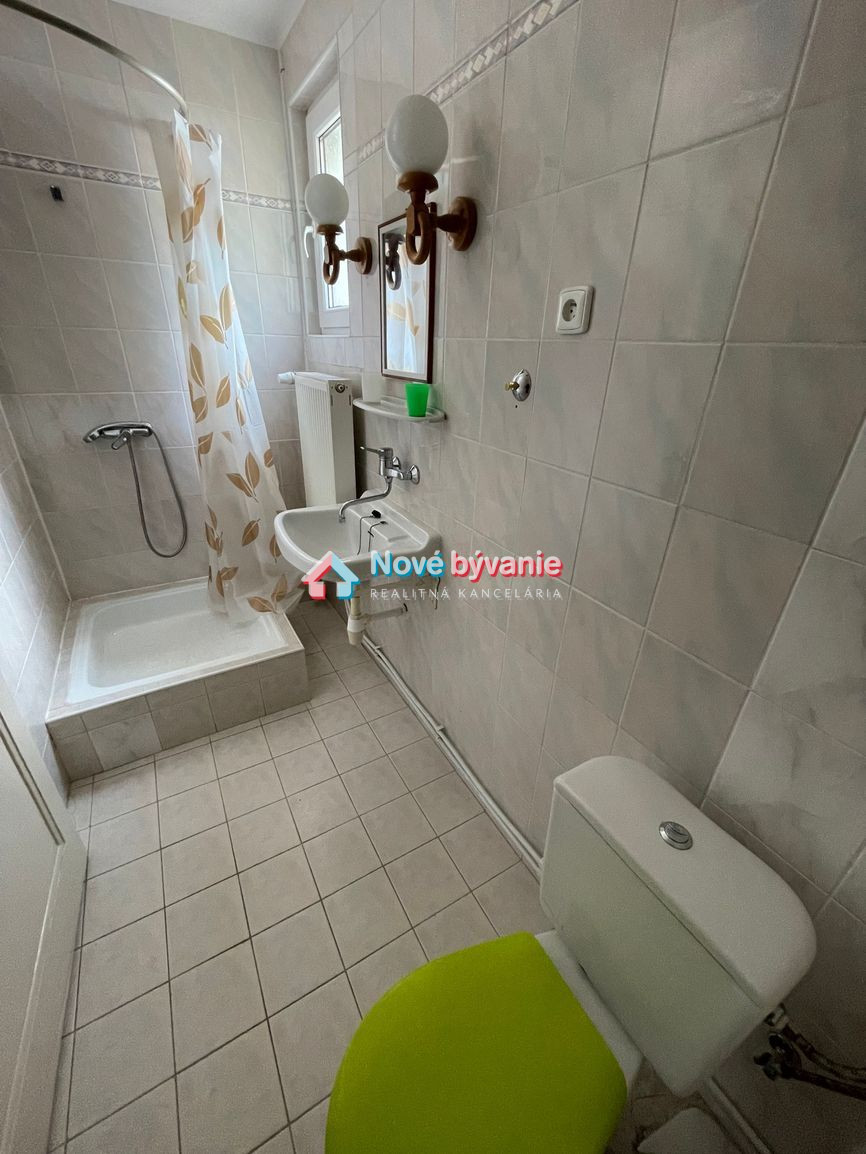 Prenájom veľkého domu – ubytovanie pre robotníkov / firmy – - 14