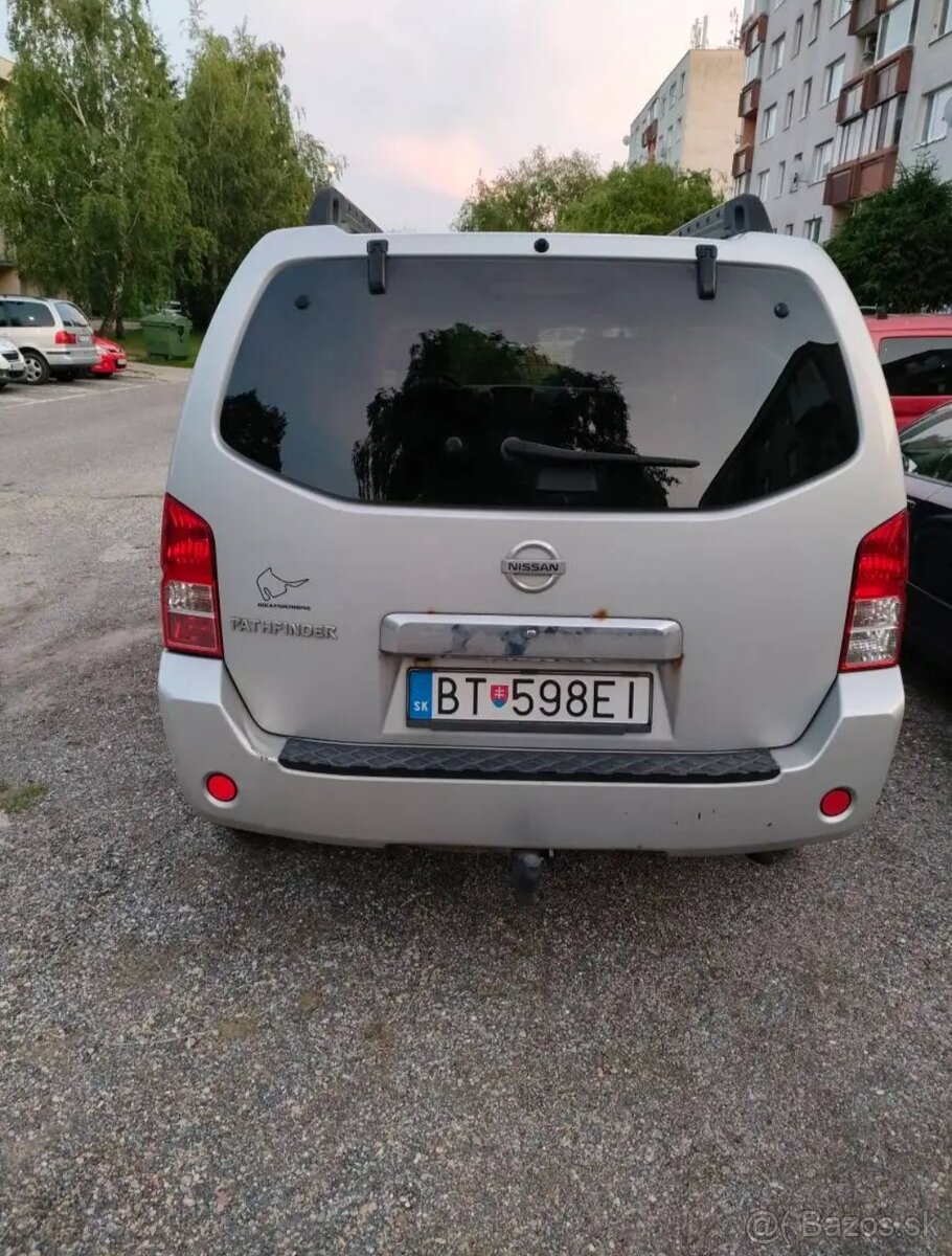 Nissan Pathfinder R51 128kW r.2006 - 14