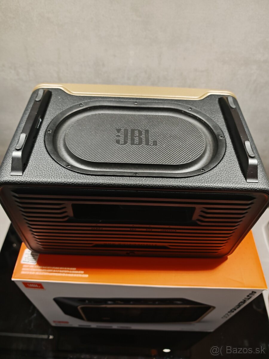 JBL Authentics 200 kvalitný bluetooth reproduktor - 14