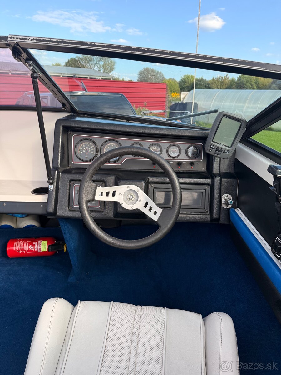 Motorový čln Wellcraft 187 Eclipse XL + prives - 14