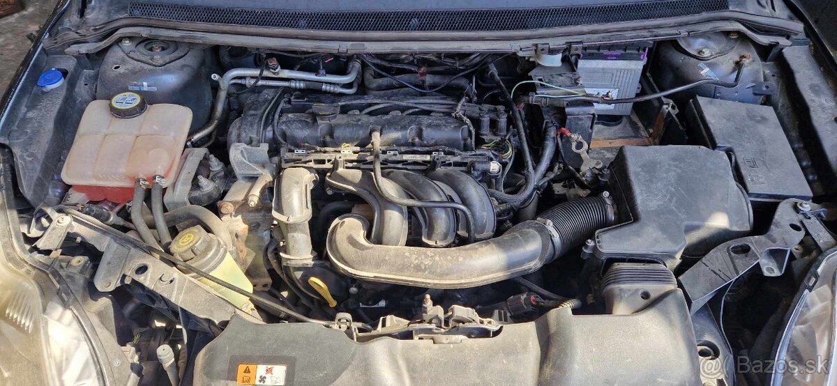 Ford Focus FL 1,6i 74kw kód motora: SHDC - 14