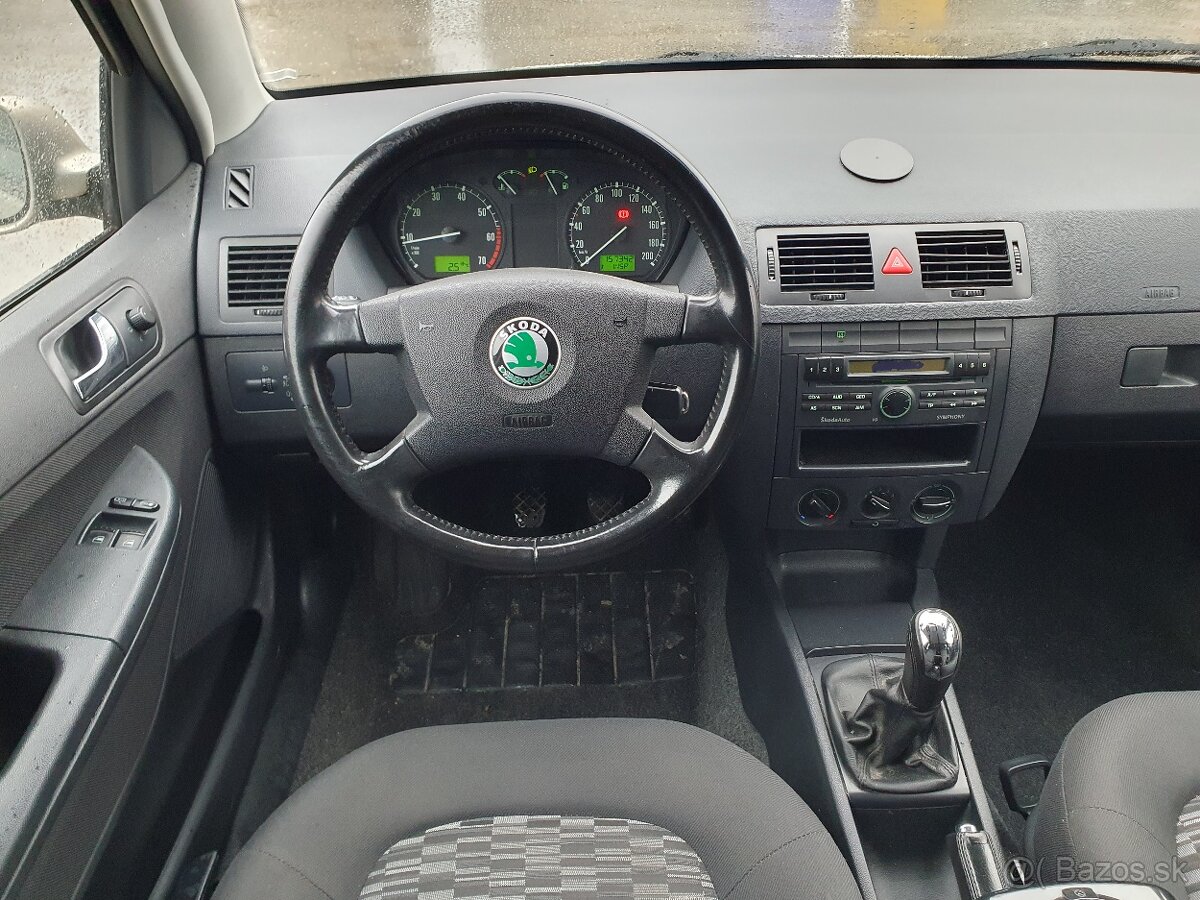 Škoda Fabia Sedan 1.2 - 47 KW - M5 - 14