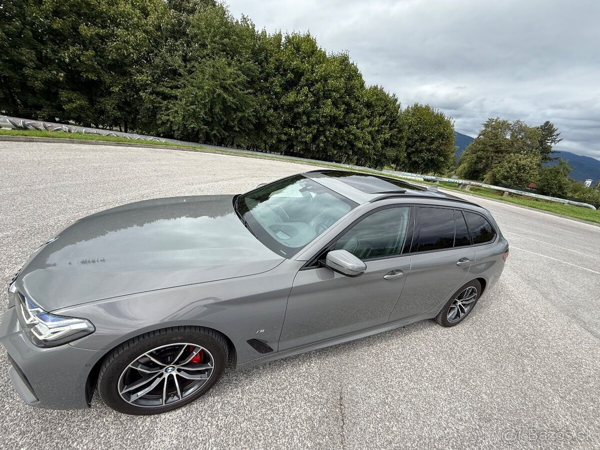 BMW 520xdrive Mpacket - 14