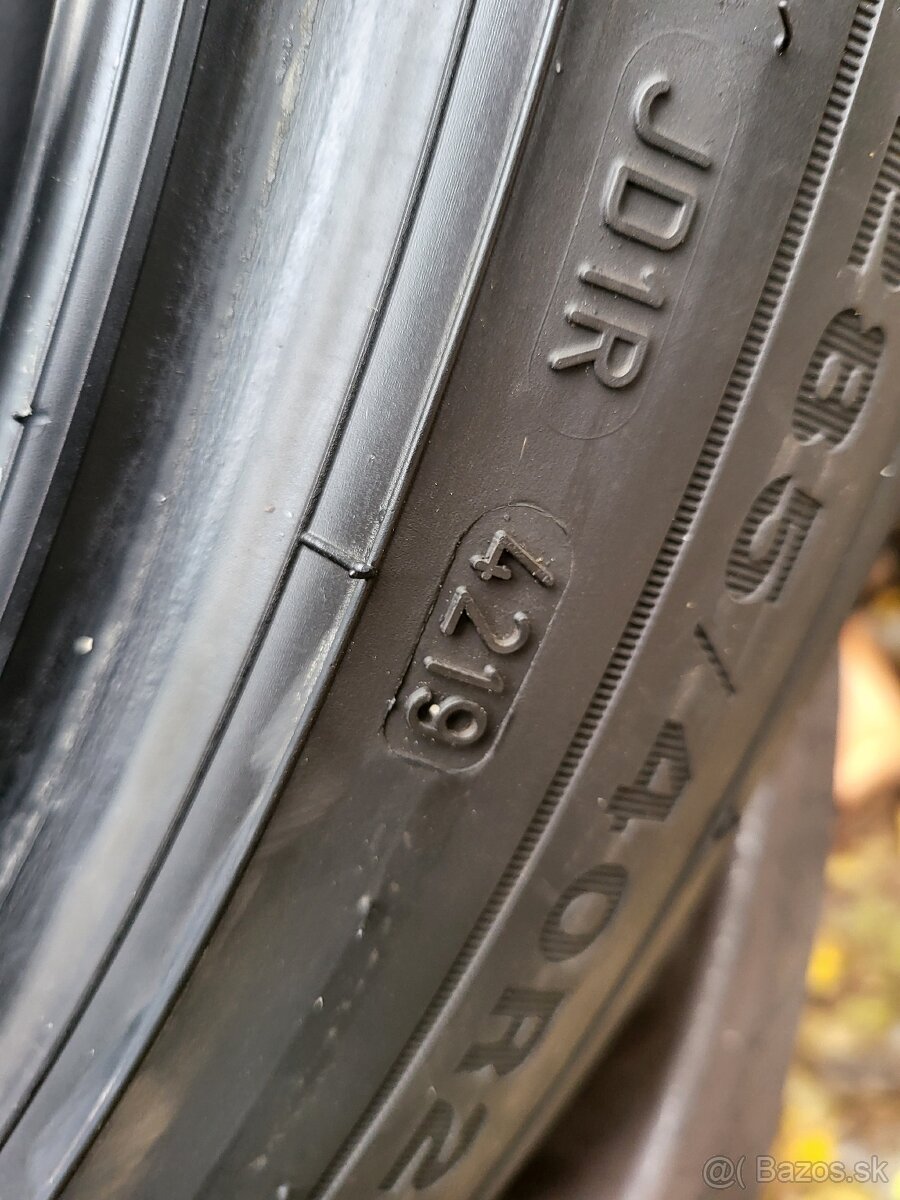 255/45 R20 - 285/40 r20 Dunlop zimne pneumatiky - 14