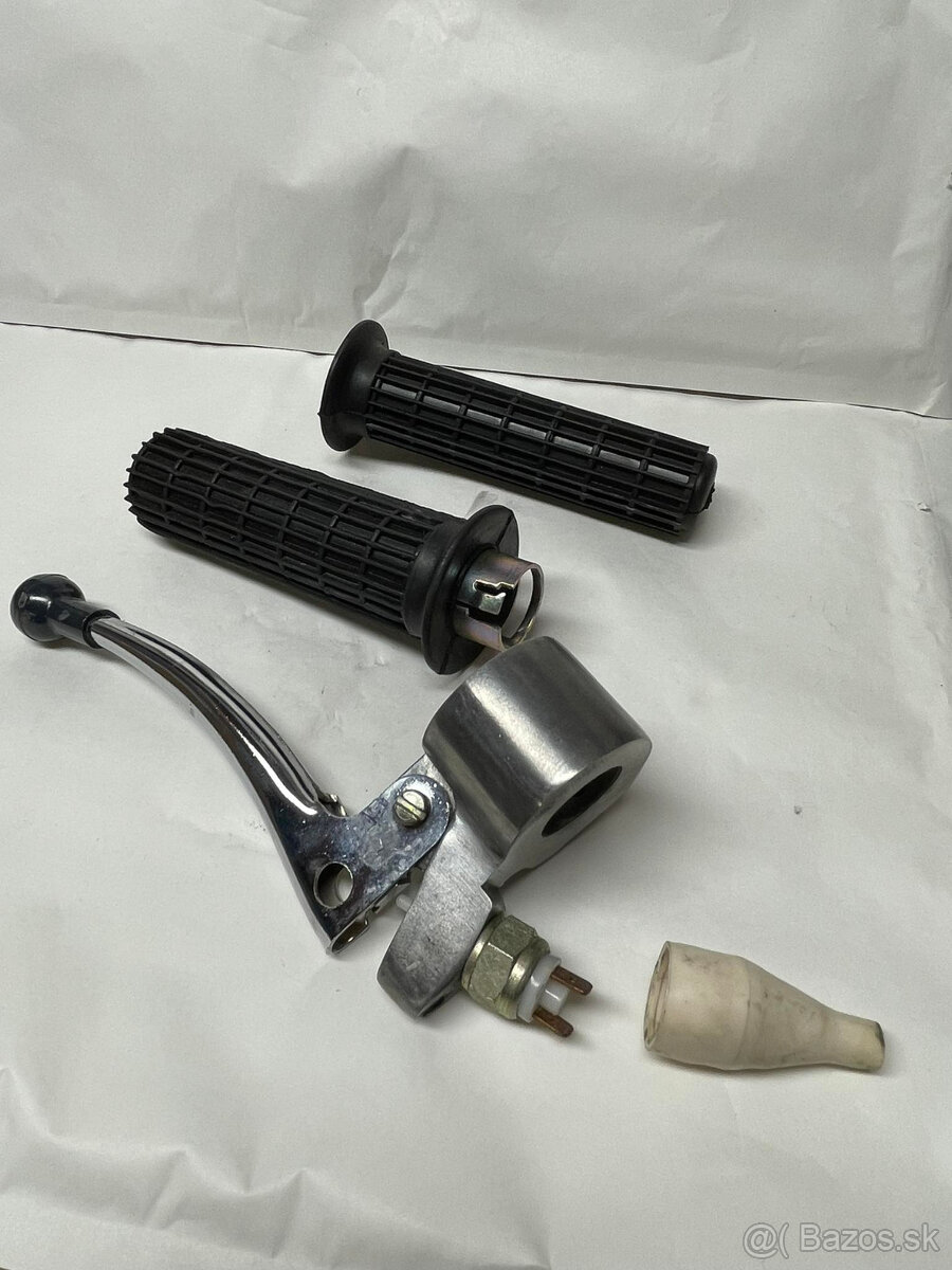 - Nové - KOLENO VÝFUKU - na STELLU - orig. - 14