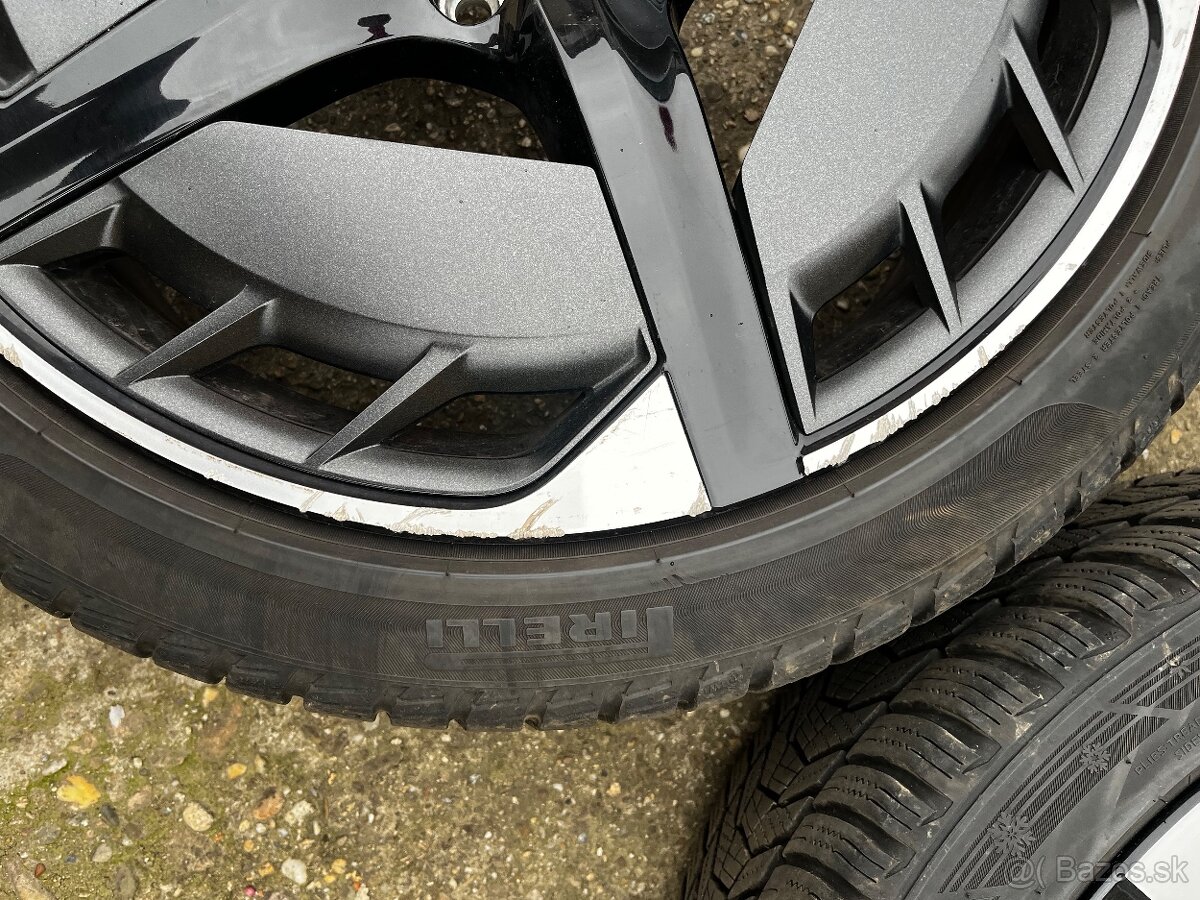 Kolesa Cupra Born 215/45 R20 - 14