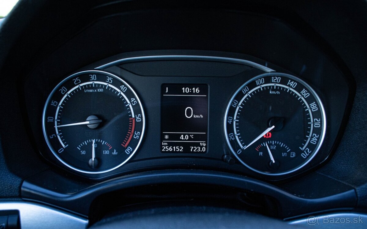Škoda Octavia Combi RS 2.0 TDI - 14