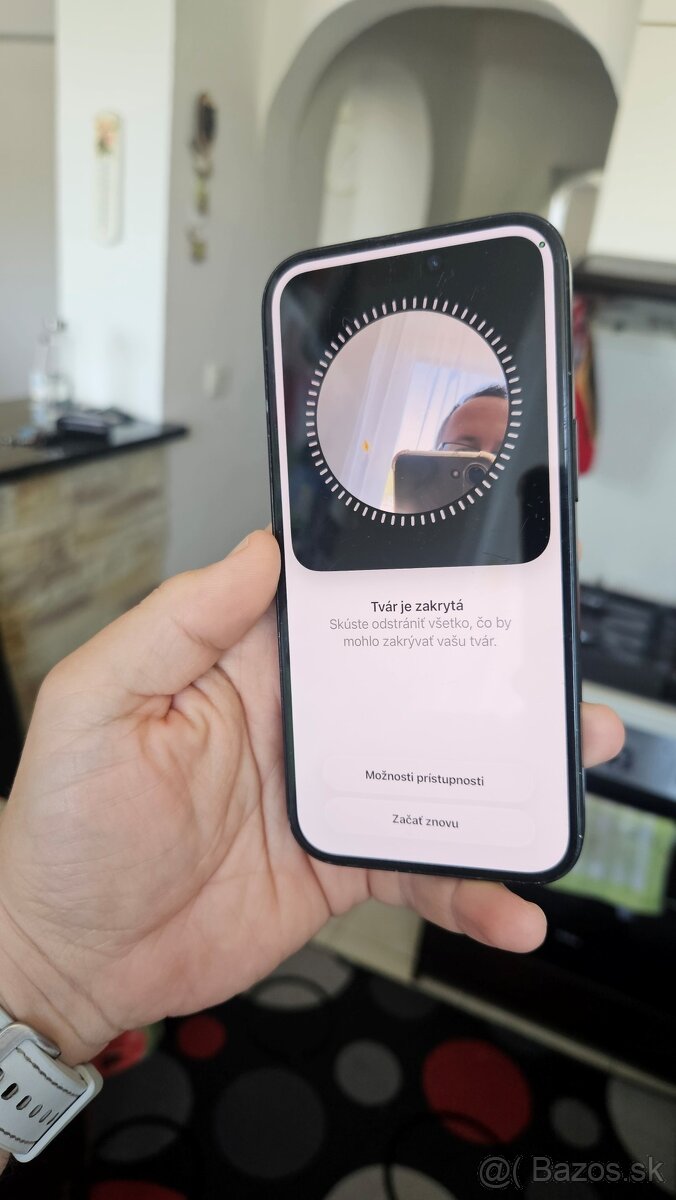 Apple iPhone 15 tmavý 128GB - aj vymením - 14