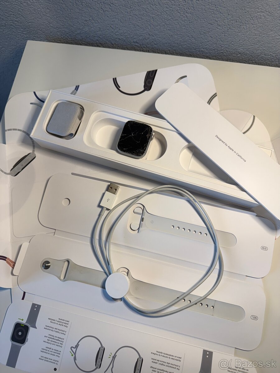 Apple Watch 5 -42mm + Nabíjací Adaptér - 14