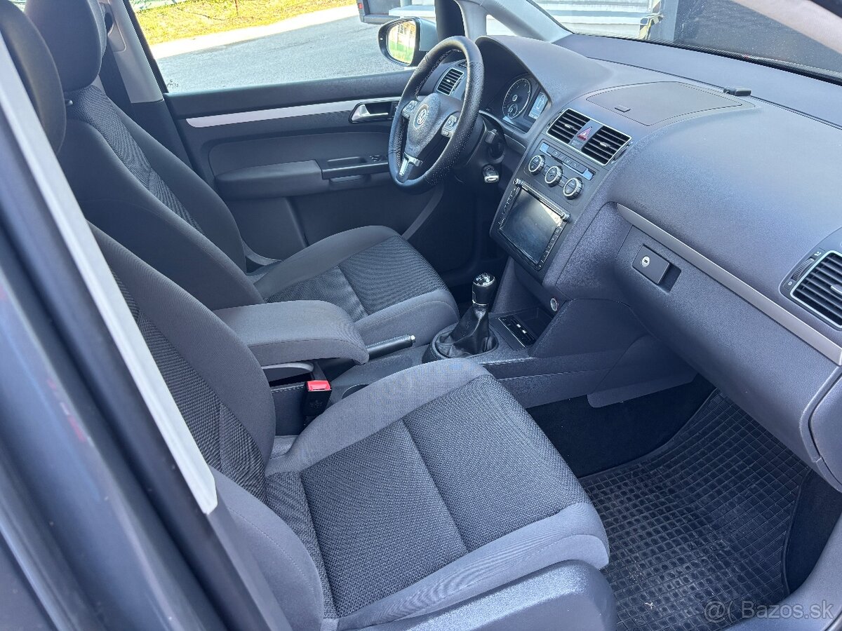 VW Touran, 1.6 TDi, 77 kW - 14