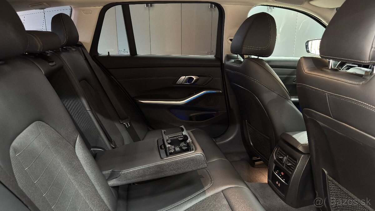 BMW Rad 3 Touring 318d mHEV A/T - 14