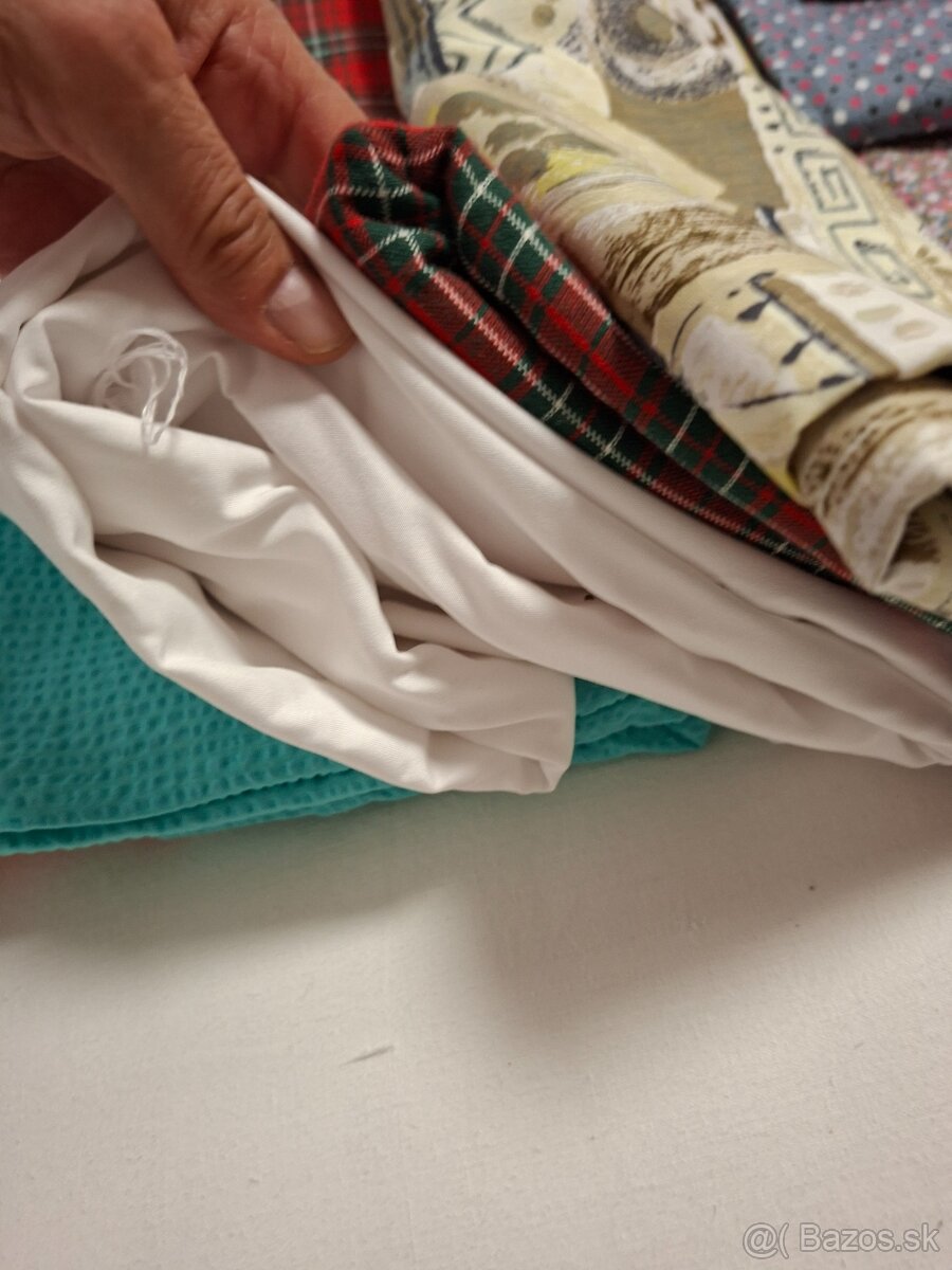 Kvalitné látky na šitie 12 ks - 14