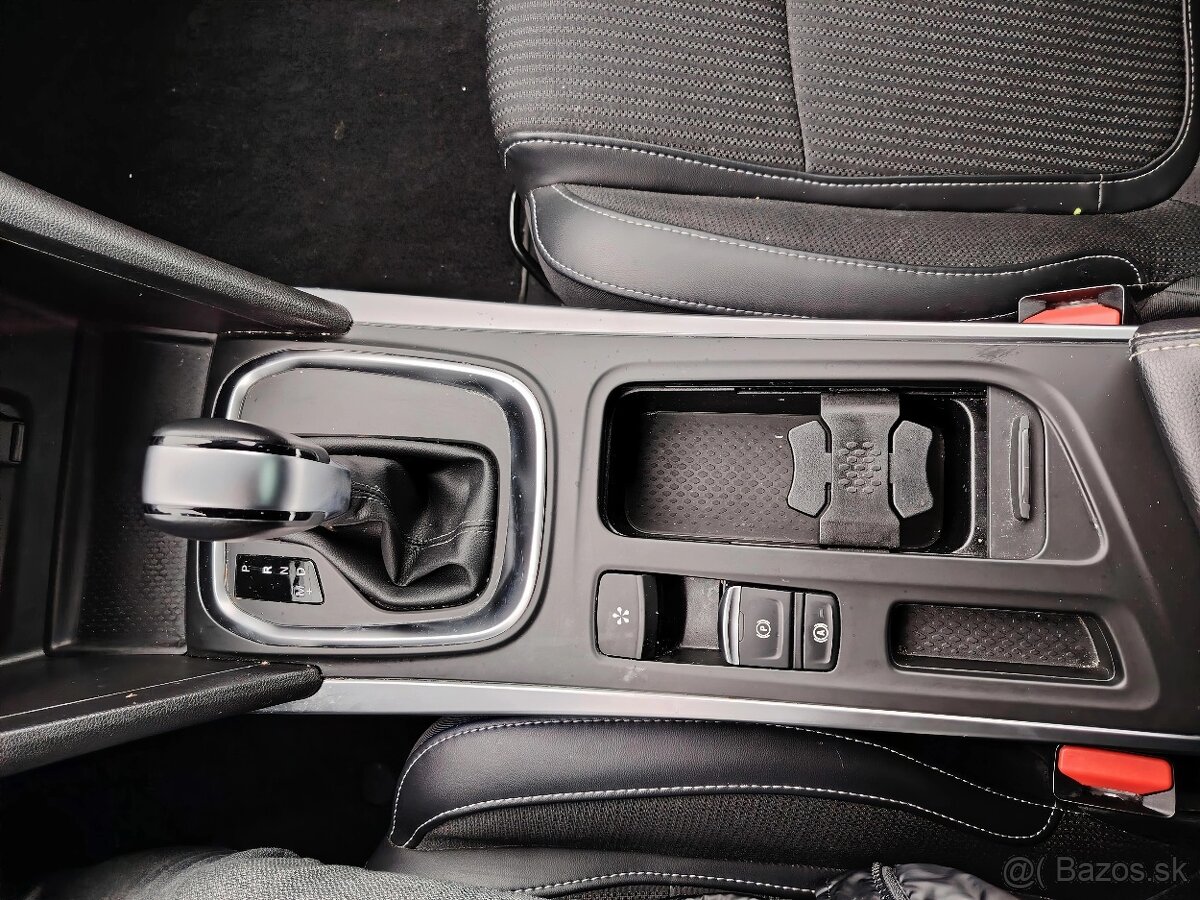 Renault Megane 1.5dci automat 2022 SK - 14