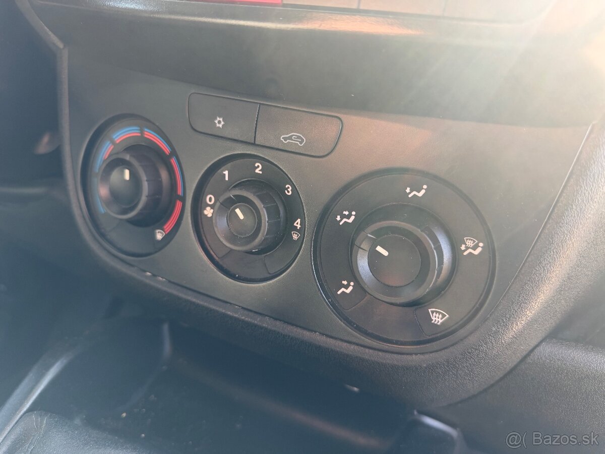 Fiat Doblo 2015 1.majitel 1.3 multijet - 14