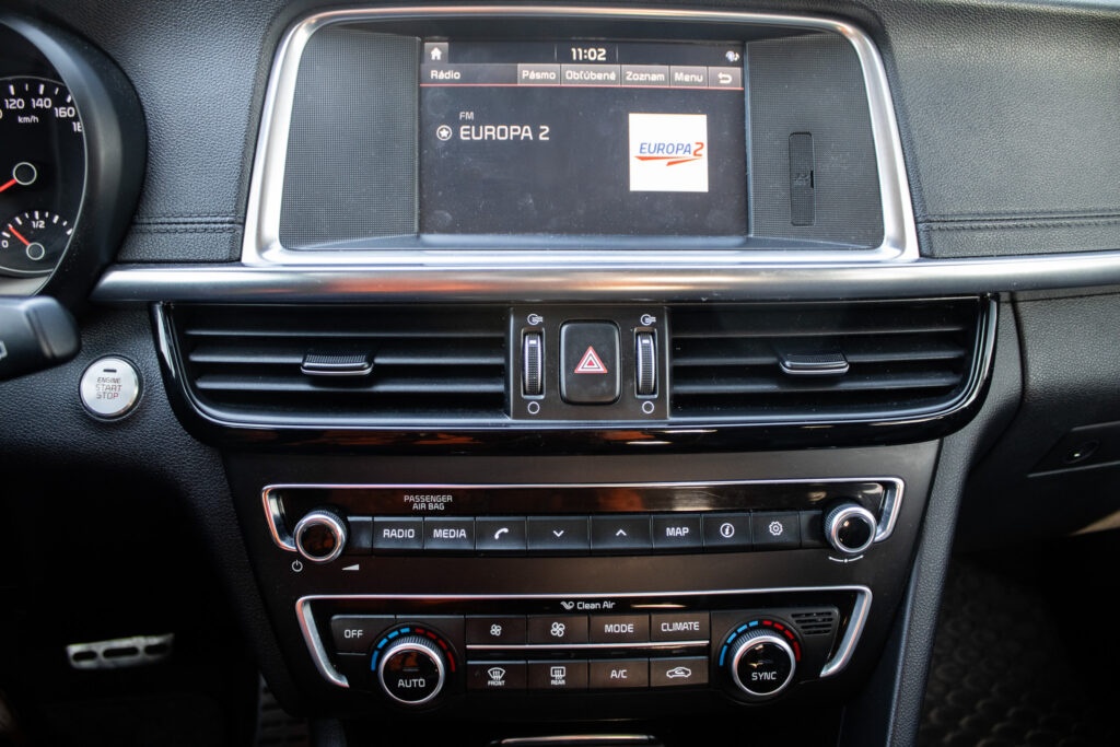 Kia Optima SW 1.7 CRDi, 104kW (2017) - 14