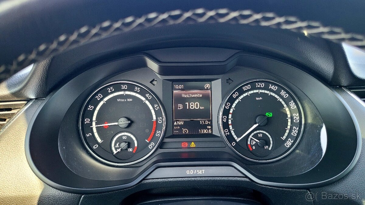 Škoda Octavia Combi 2.0 TDI DPF RS DSG - 14