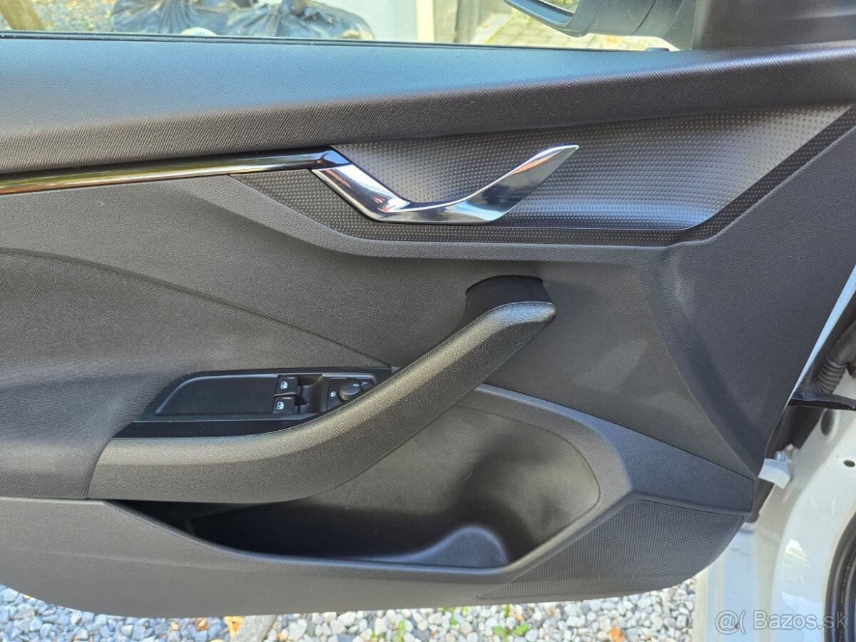 Škoda Kamiq 1.0 TSI Style DSG, Mesačne: 252€ - 14