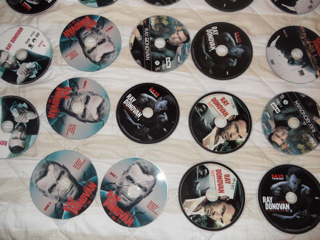 233dvd serialy+200dvd 18+ videa - 14