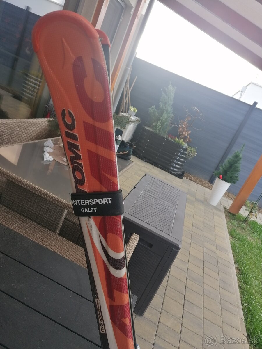 Slalomové lyže Atomic - 14