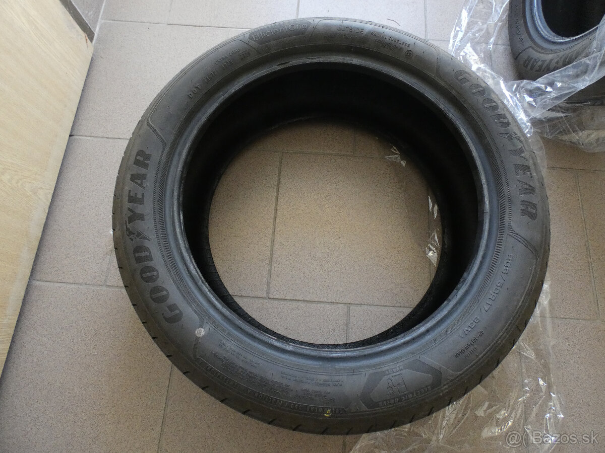 Predám pneumatiky goodyear efficientgrip performance - 14