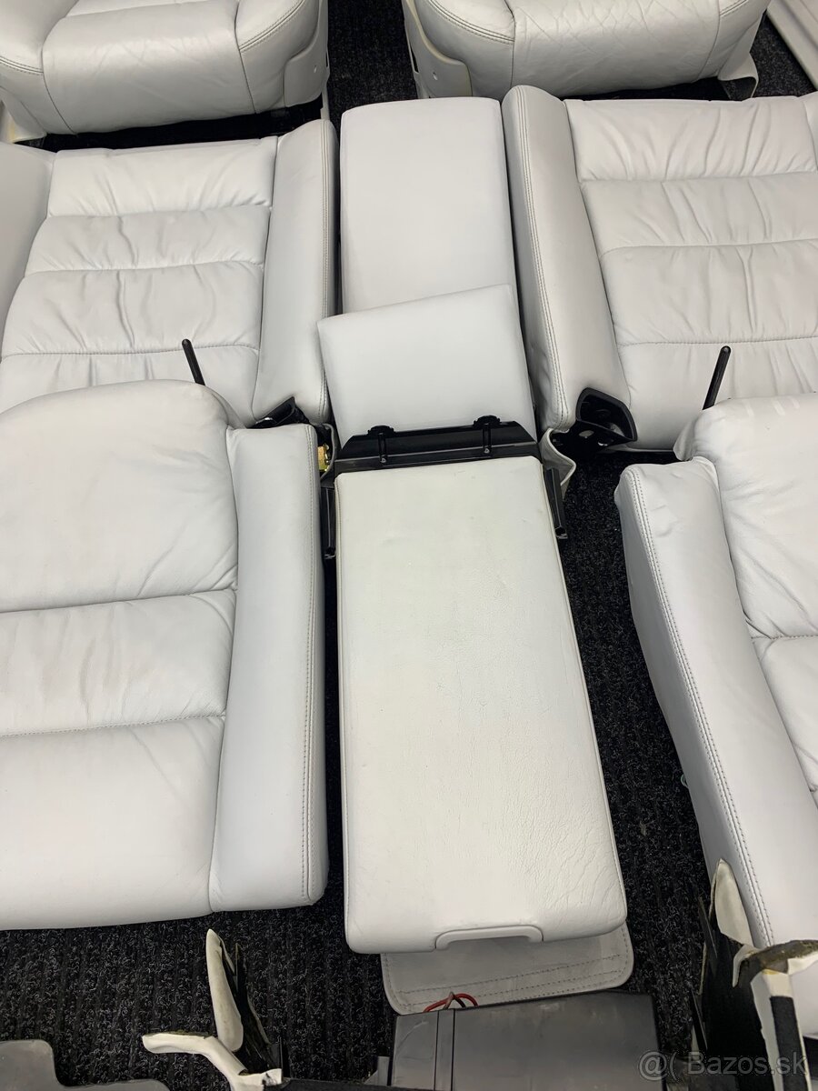 Biely interiér pre bmw e32 long - 14