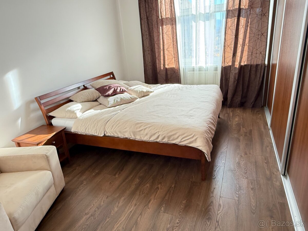 Jedinečný 3 izbový byt Staré Mesto 115m2 - 14