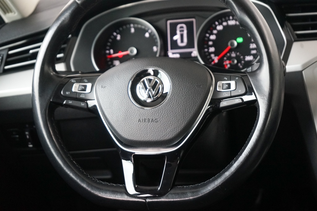 420- Volkswagen, Passat Variant, 2015, nafta, 2.0 TDI,110kw - 14