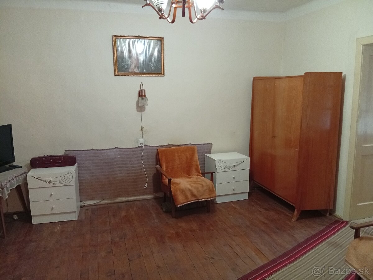 Predám Rodinný dom v dobrom stave - Dulovce - 14