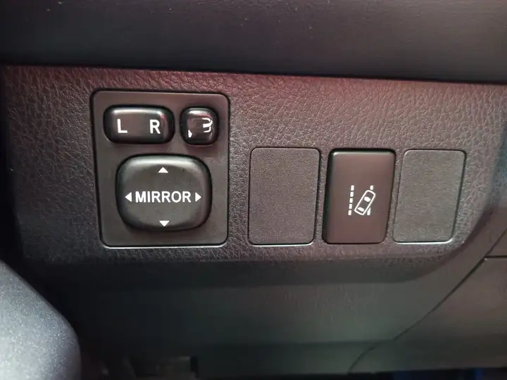 Toyota RAV4 Hybrid - 14