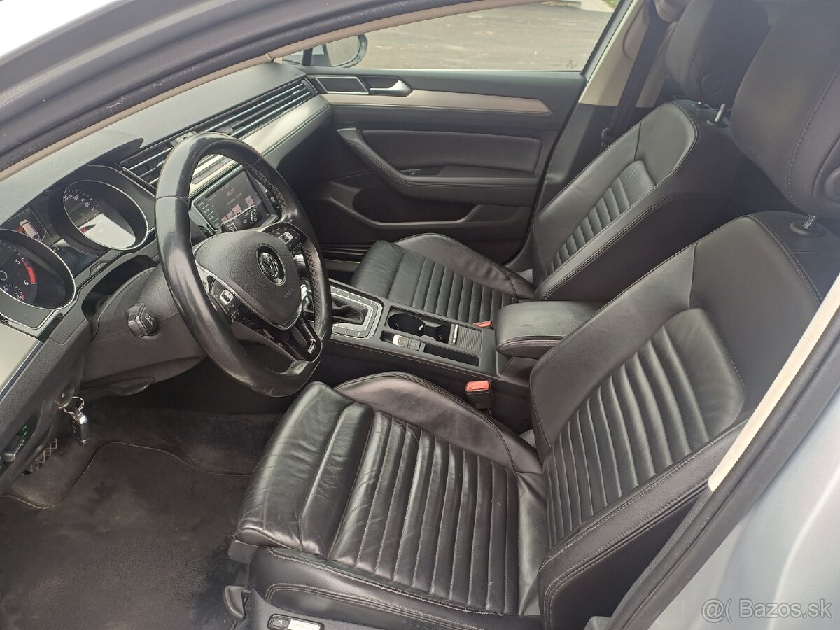 VW Passat B8 Variant Highline 2.0 TDI DSG 110 KW - 14