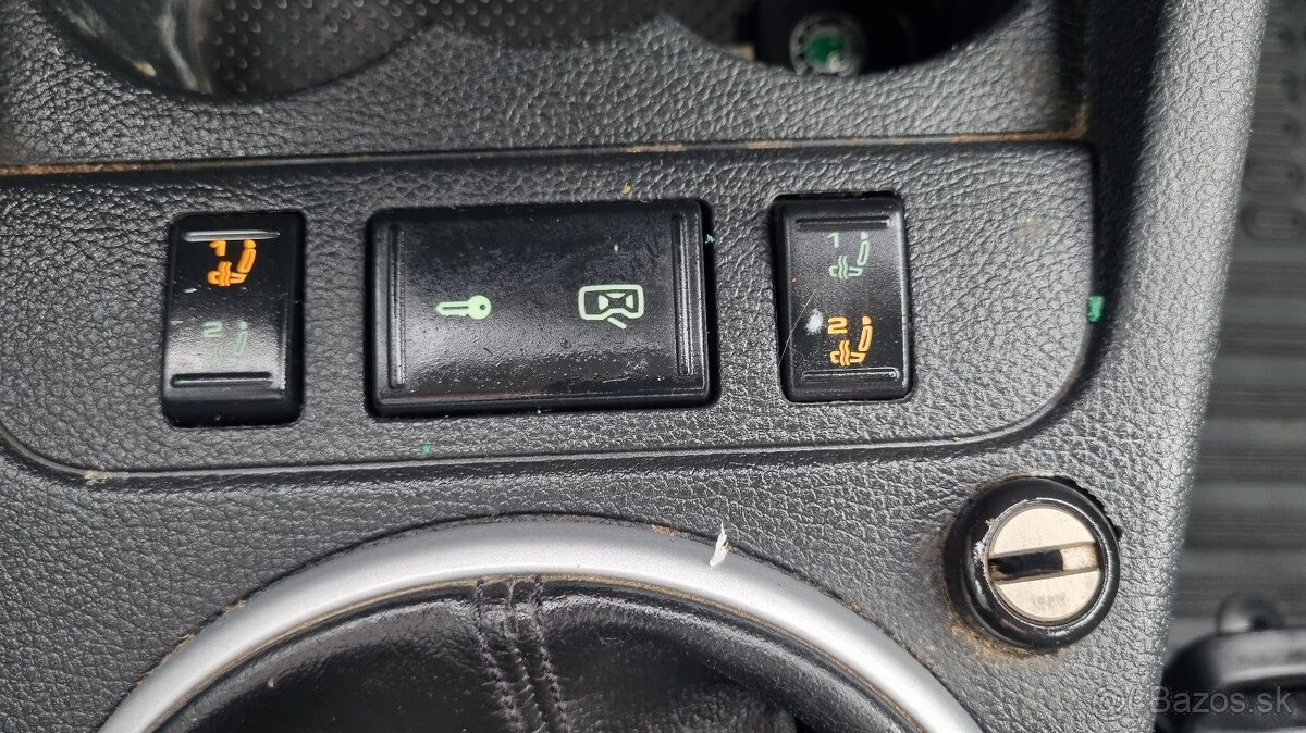 Škoda Fabia 1,6 16V Elegance 77kW - 14