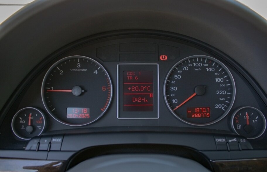 AUDI A4 2.0 TDI QUATTRO - 14