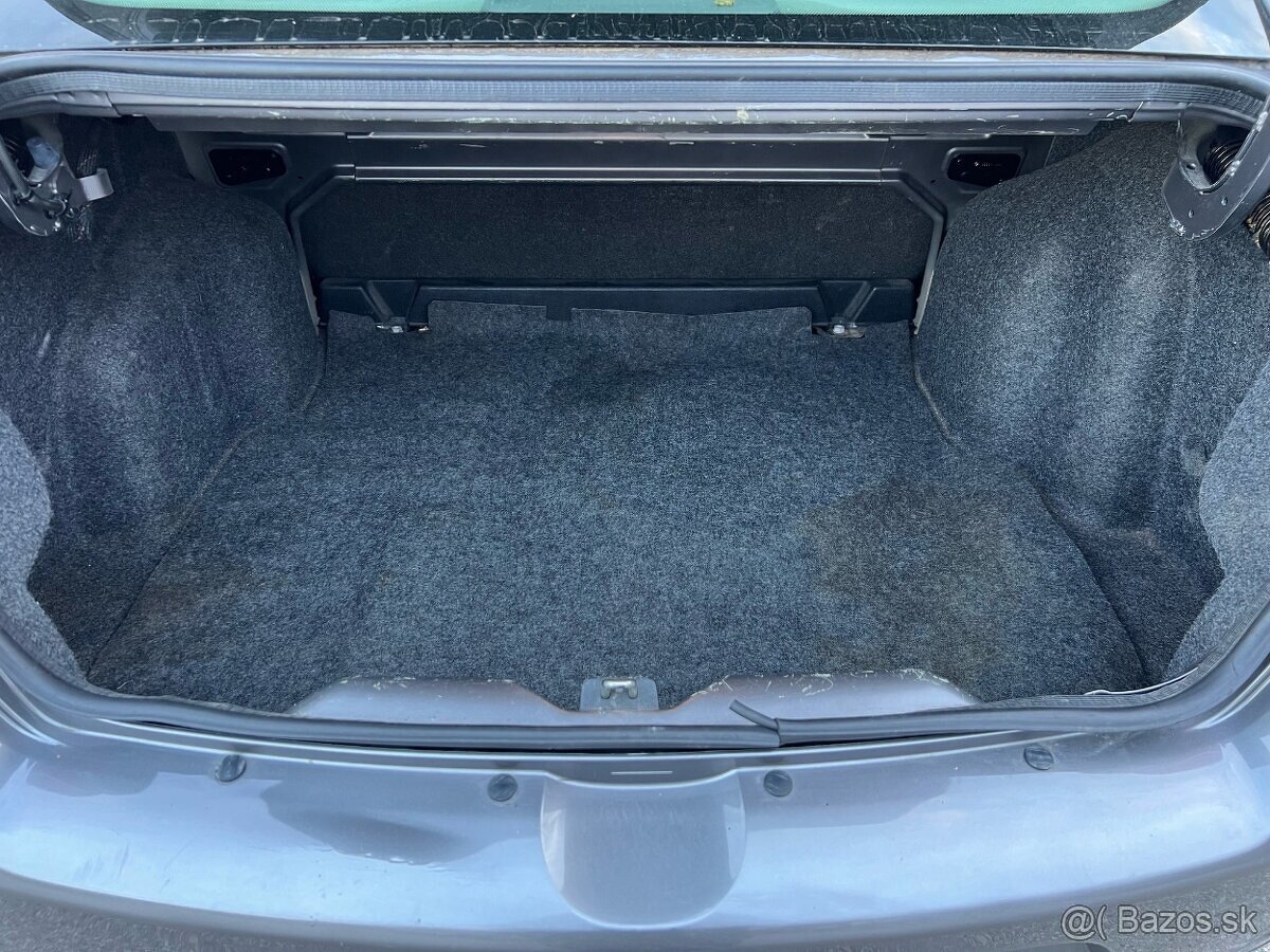 Renault Thalia 1,2 benzín, 55kW, MT/5, rok:02.2009. - 14