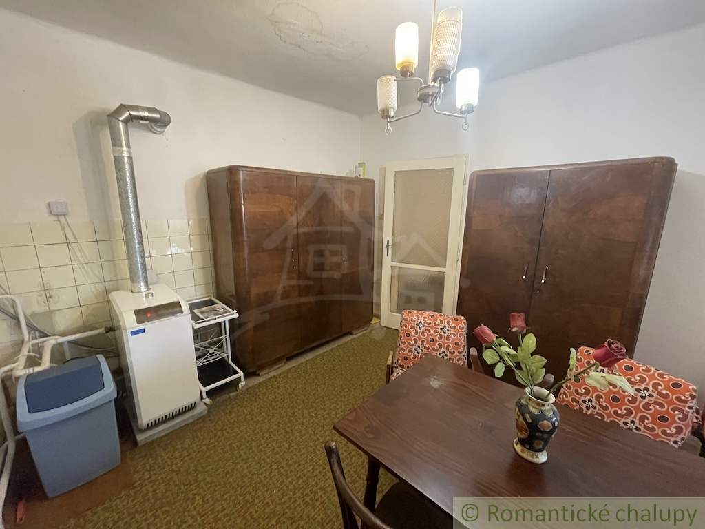 Trojizbový rodinný dom vo vyhľadávanej lokalite v Nových Z - 14