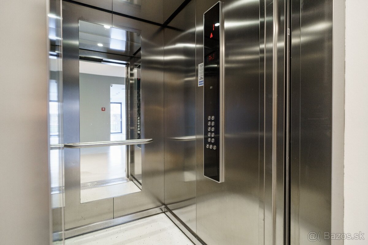 NADŠTANDARDNÝ 1,5i BYT V PROJEKTE GUTHAUS - 14