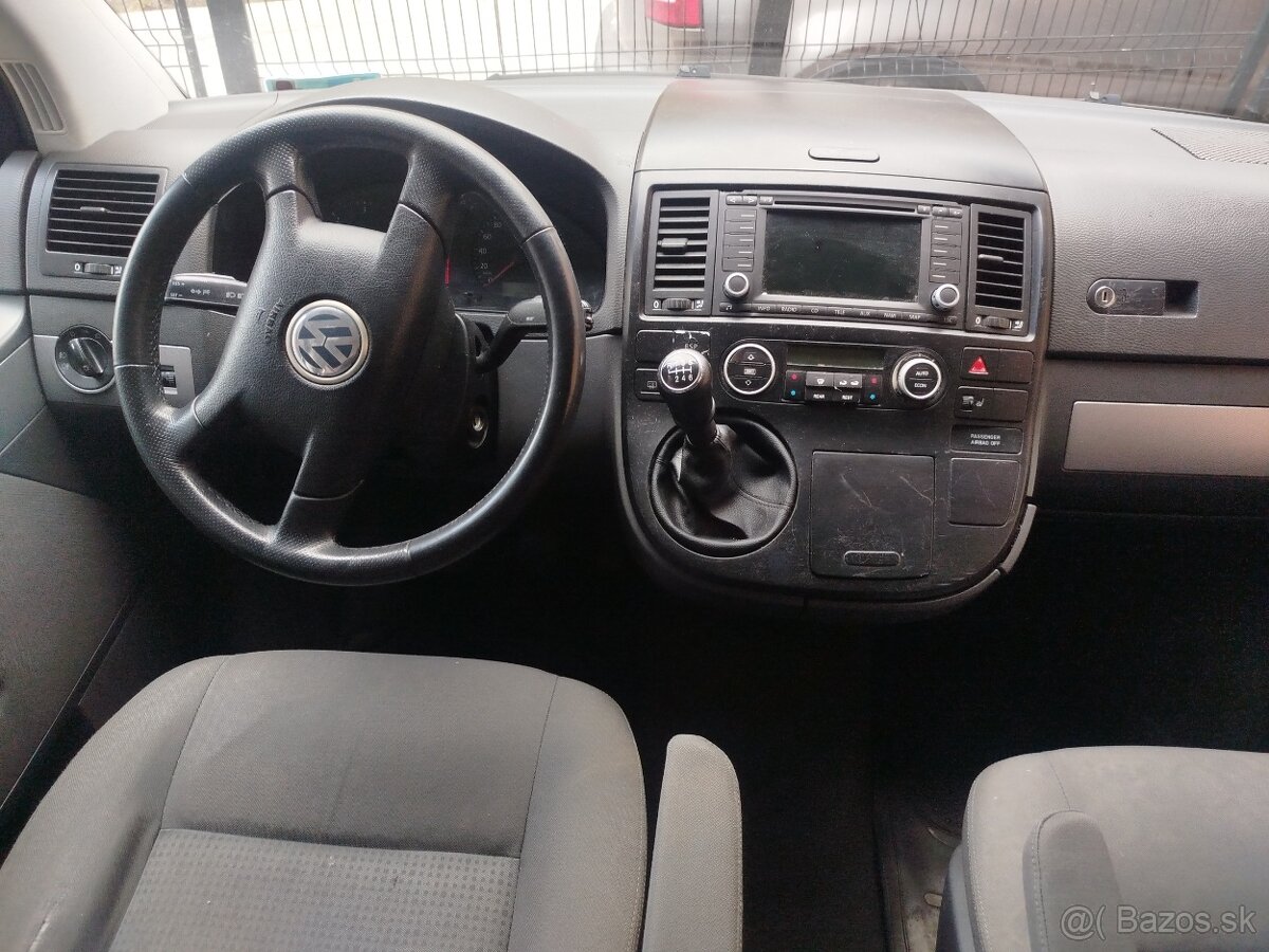 Volkswagen Multivan 2.5 TDI 128 - 14