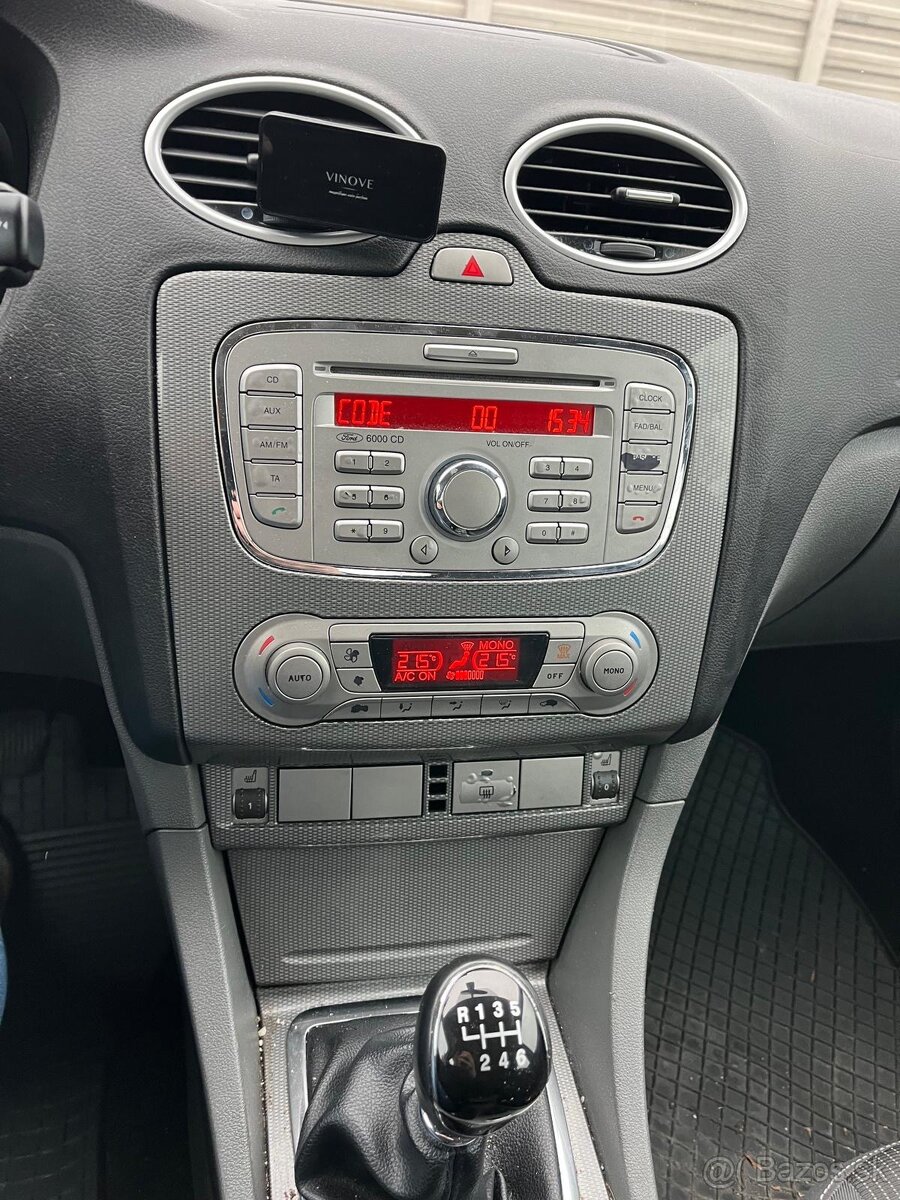 Predám Ford Focus 2.0 TDCI Combi - 14