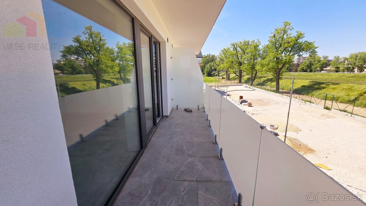 NA PREDAJ – 2-izbový byt 60 m2 v novostavbe RiverResort, Ban - 14