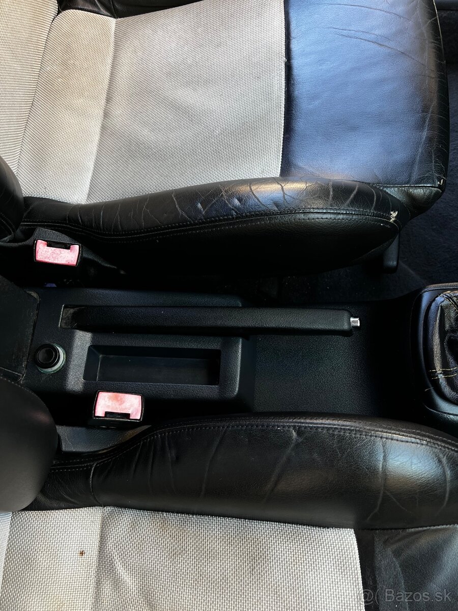 Škoda Octavia 1 1.9TDI 66kw 4x4 - 14