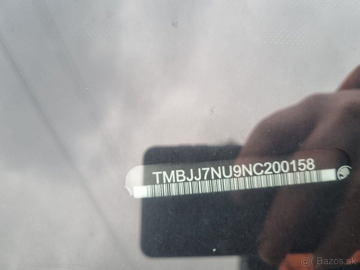 Škoda KAROQ ACTIVE 2022 - 14