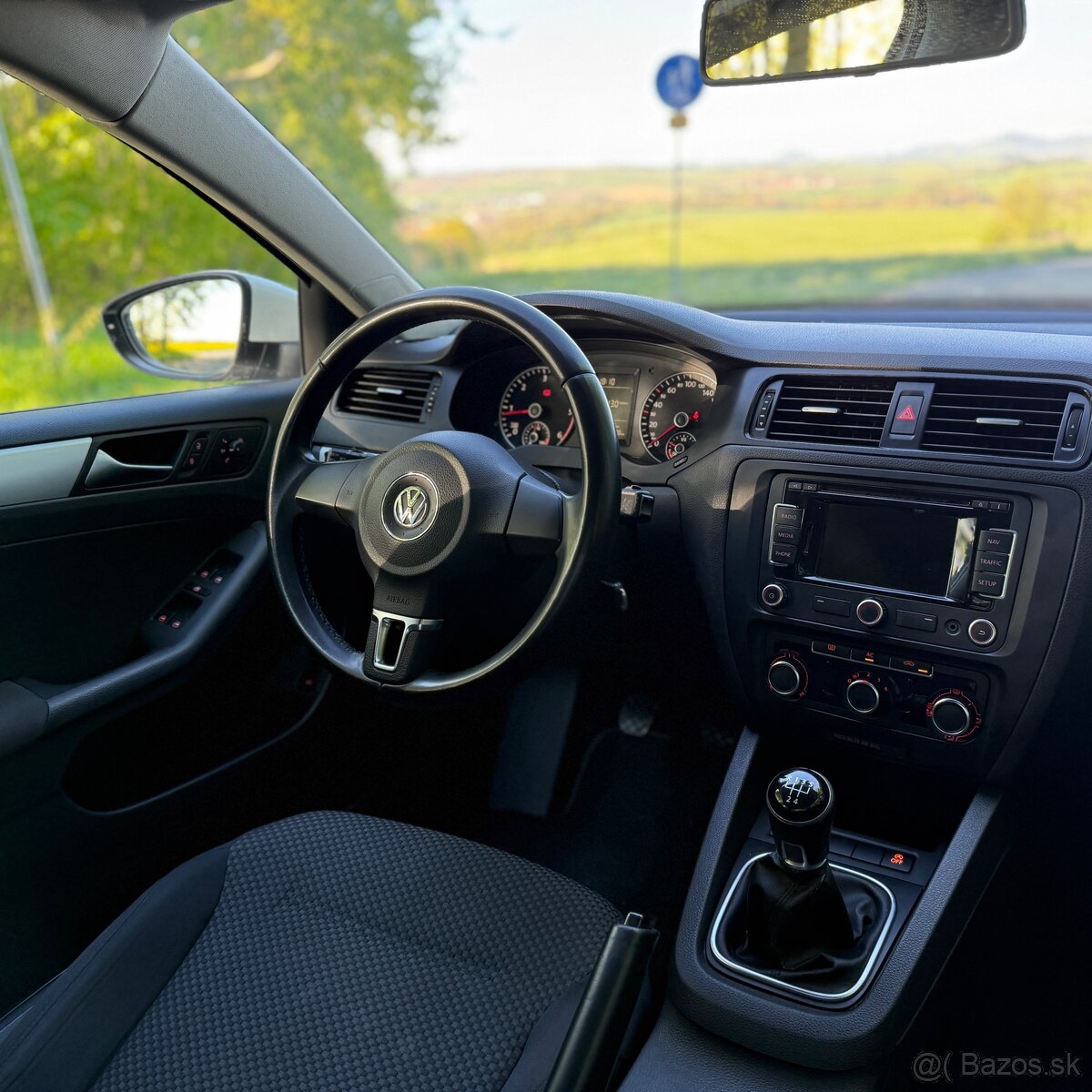 Volkswagen Jetta len 122tis km - 14