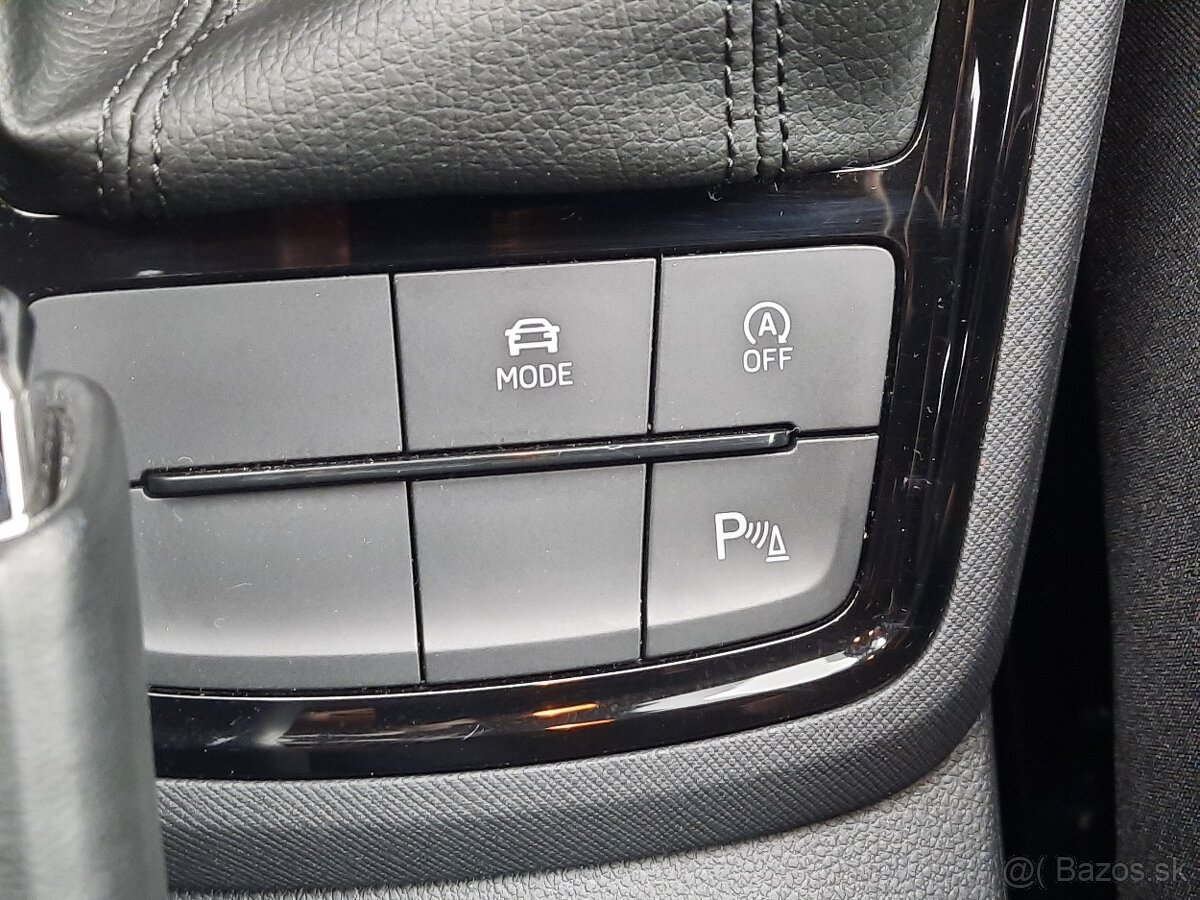 Škoda Kamiq Selection 1,0 TSI 85kW 7 AP DSG - 14