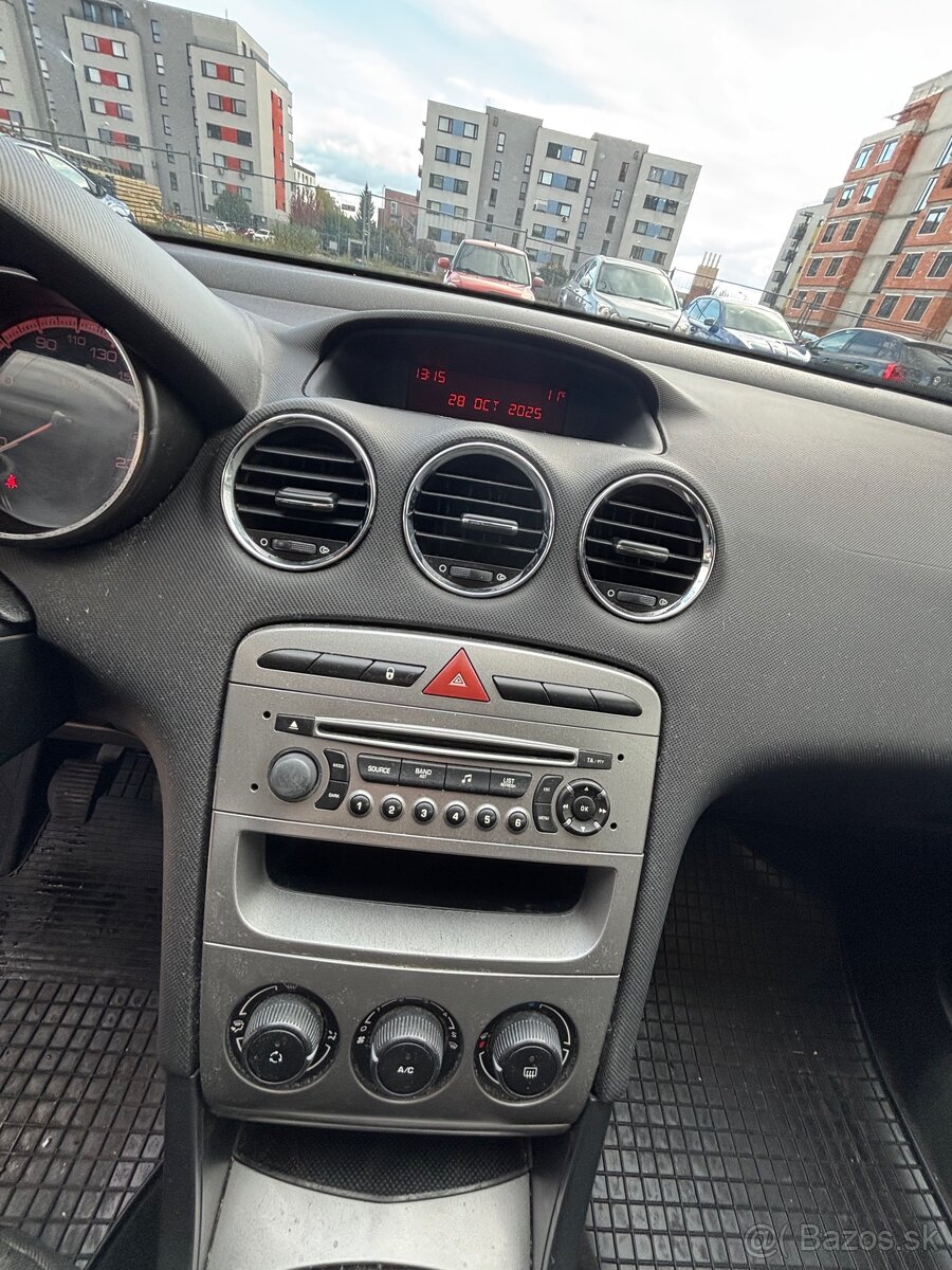 Peugeot 308 1.6 HDi (2008) - 66kW - 14