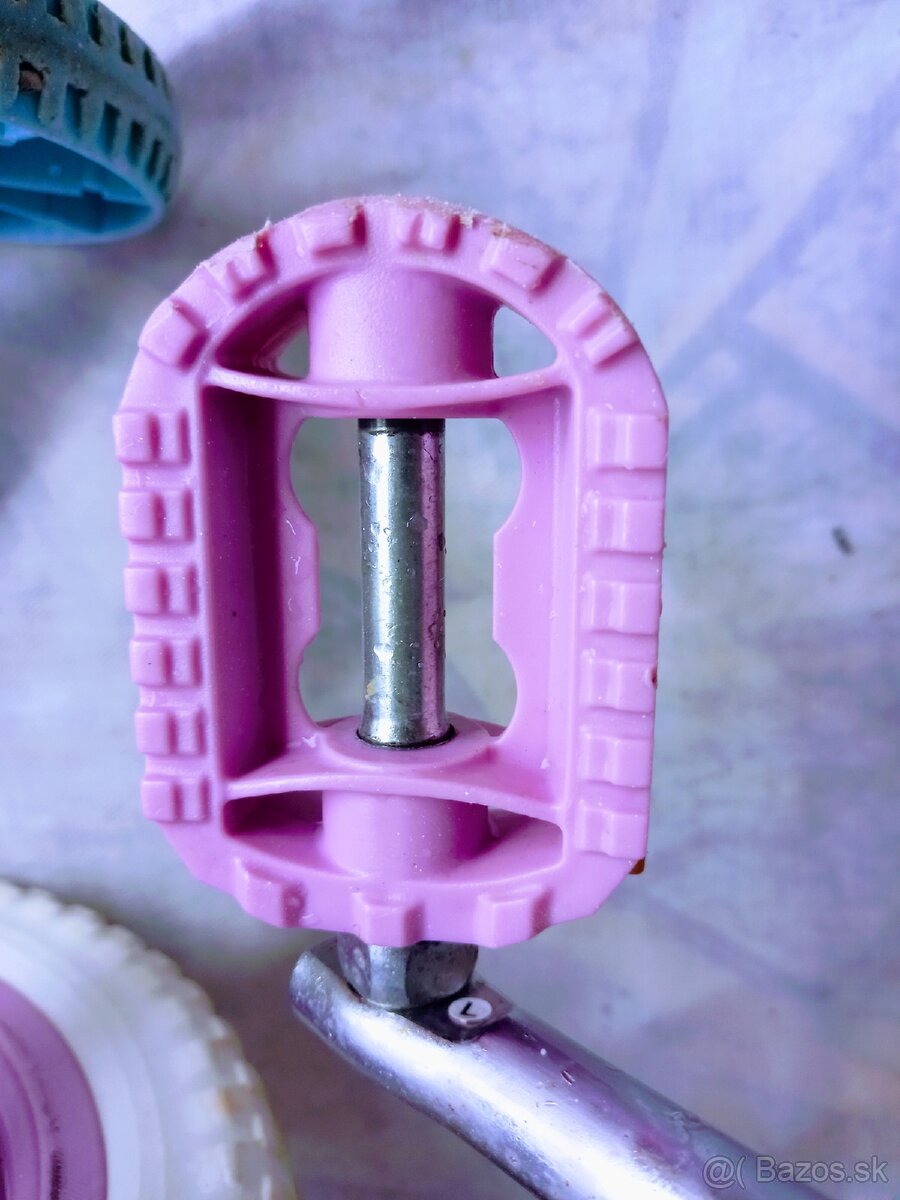 Bicyklík s pomocnými kolieskami - 14