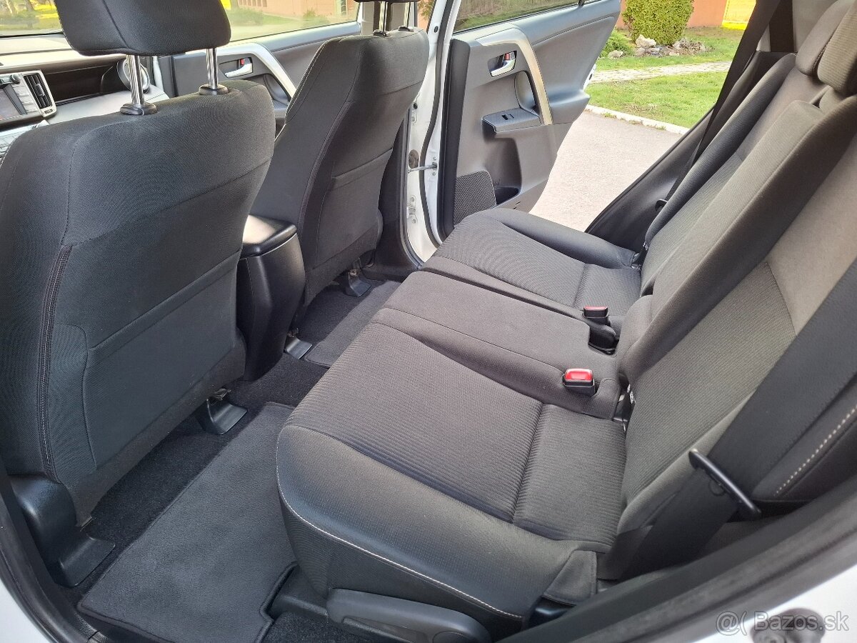 Toyota RAV4 2.0 benzin 4x4 - 14
