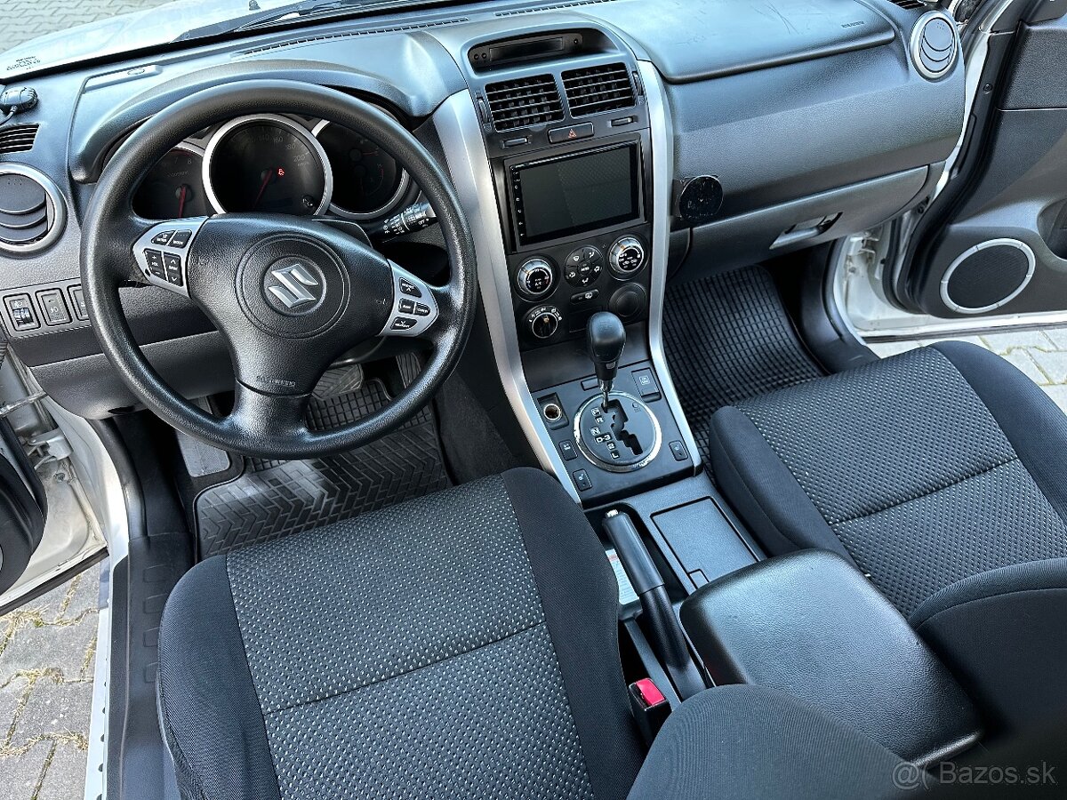 Suzuki Grand Vitara 2,0 Benzín 4WD AT - 14