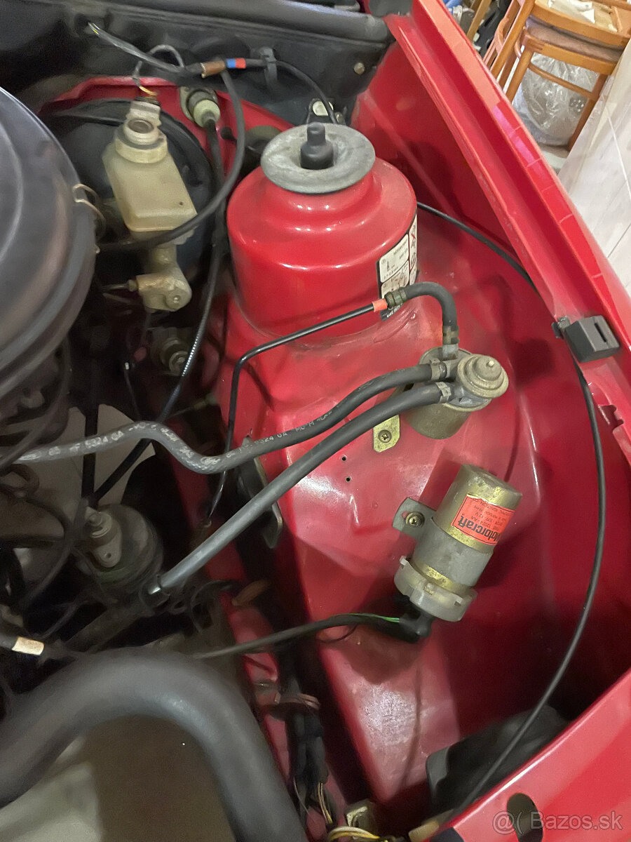 FORD Sierra 1600 Veterán - 14