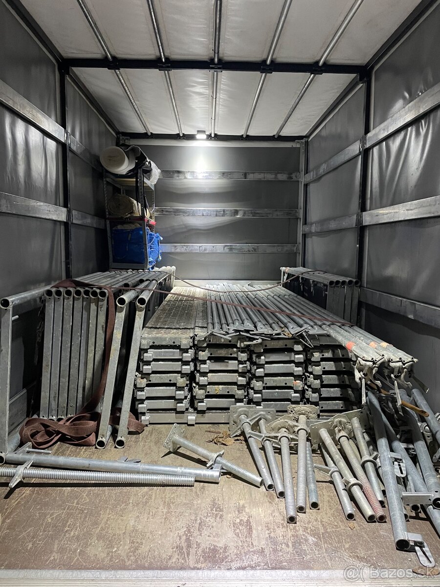 Sťahovanie Nové Zámky, skladovanie + hydraulická plošina +EN - 14